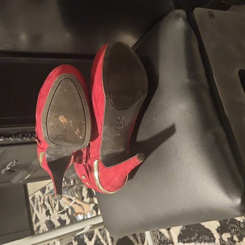 Booties - Picture 3 of 4